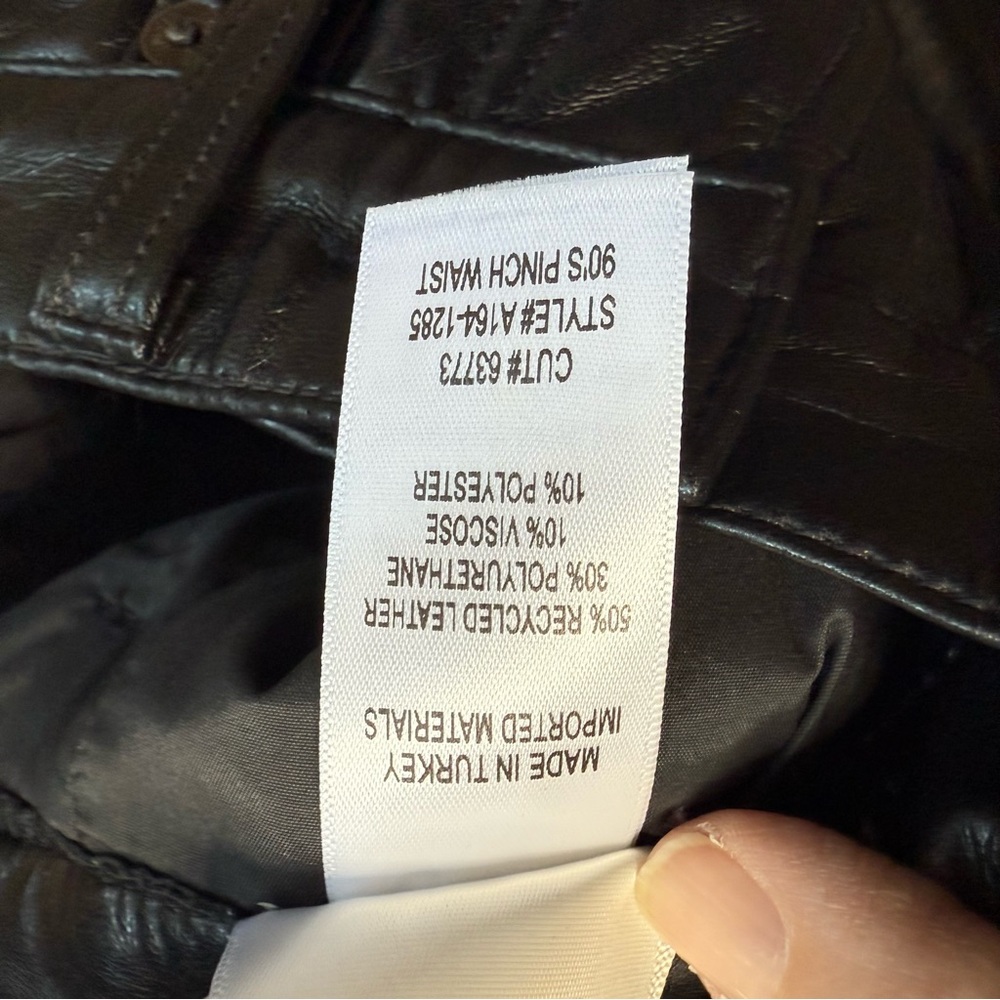 AGOLDE 90s Pinch Waist Recycled Leather Pants in Detox Black size 23 - Picture 4 of 10